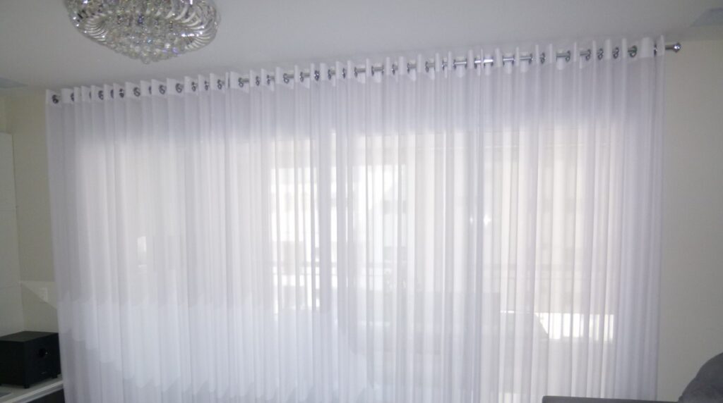 Cortinas Ilhós para Ambientes Integrados